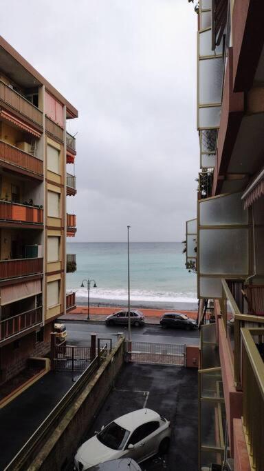 Appartamento Mama Monolocale Terrazzo Vista Mare Ventimiglia Exterior photo